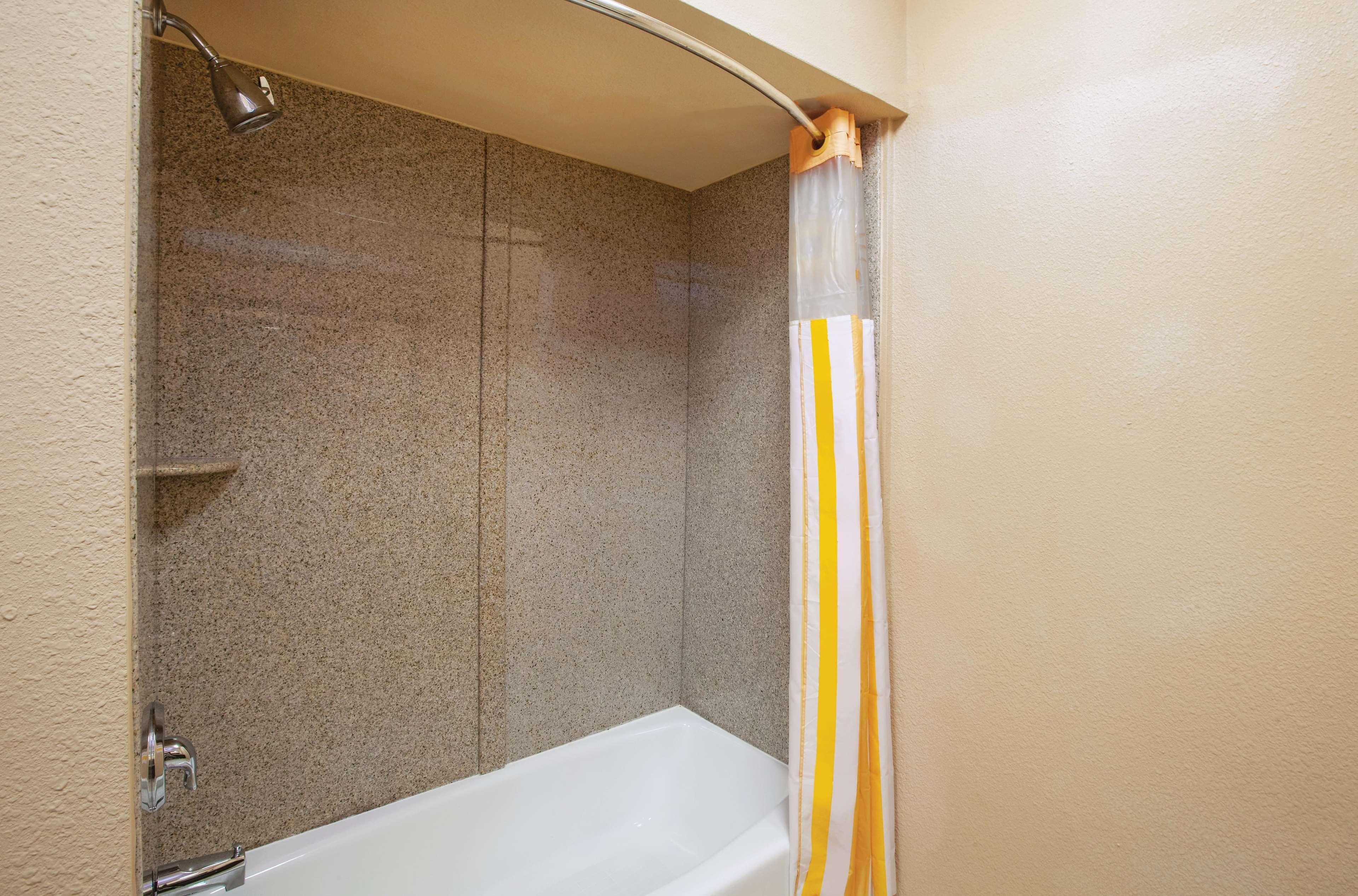 La Quinta By Wyndham Jacksonville, Texas Ngoại thất bức ảnh